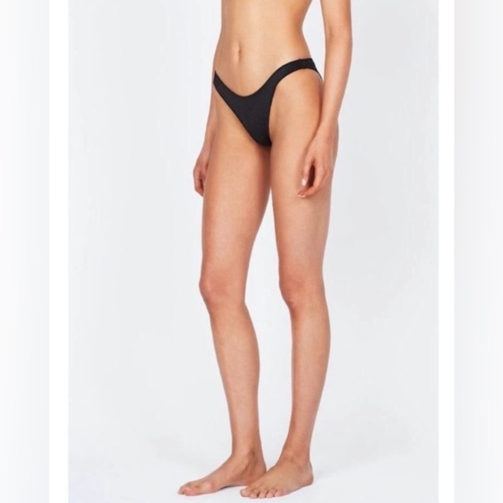 Triangl Black High-Cut Bikini cheeky Bottom